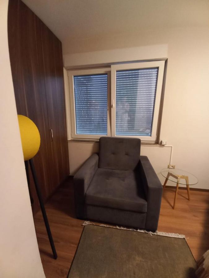 Penthouse Rooms & Aparts Tirana Exterior foto