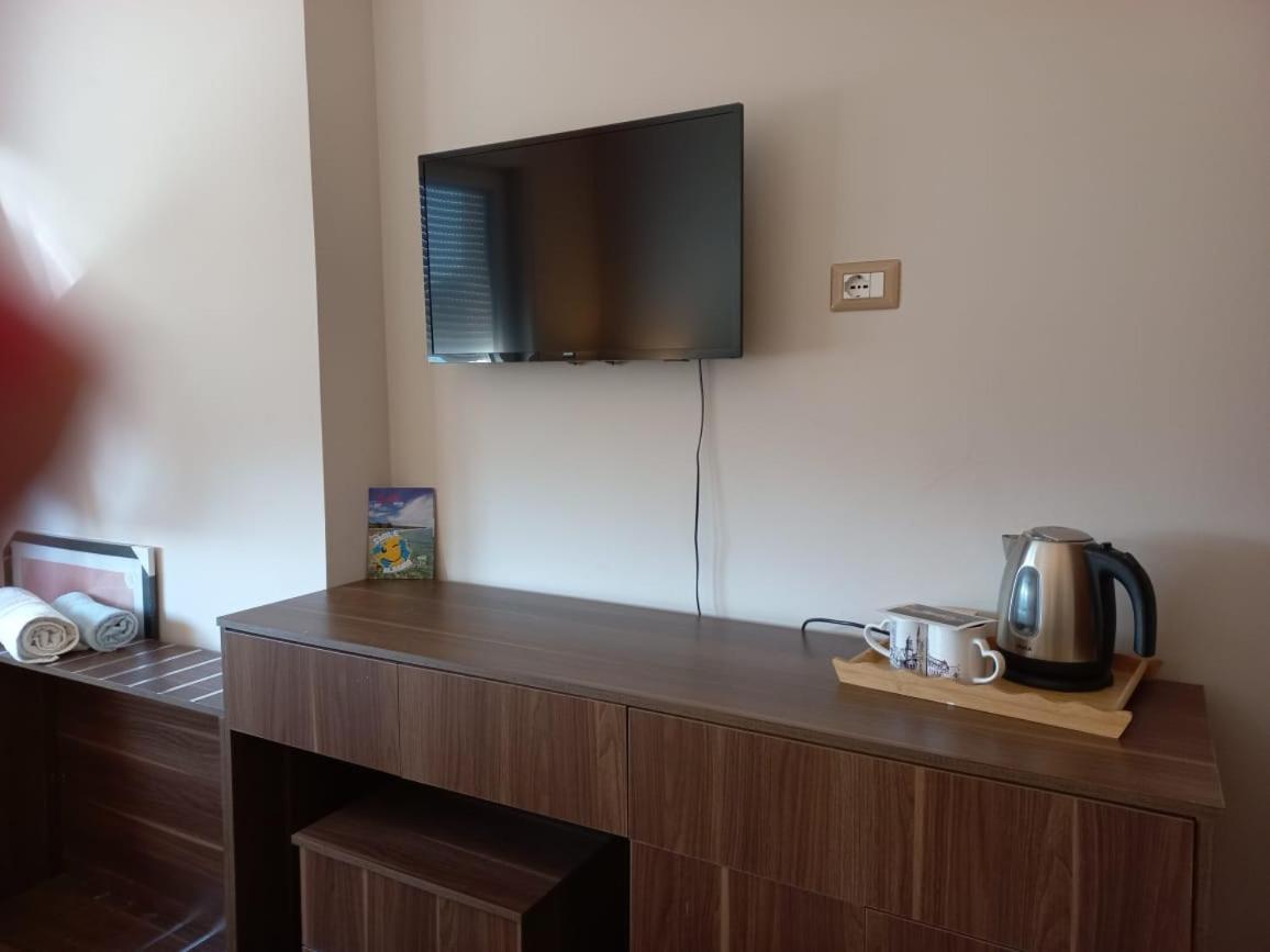 Penthouse Rooms & Aparts Tirana Exterior foto