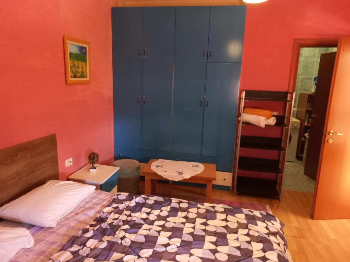 Penthouse Rooms & Aparts Tirana Exterior foto